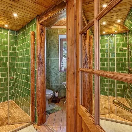 1 Bedroom Lovely In